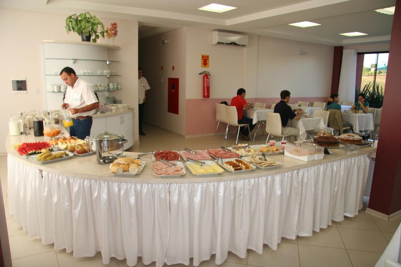 Thile Park Hotel Jataí Extérieur photo